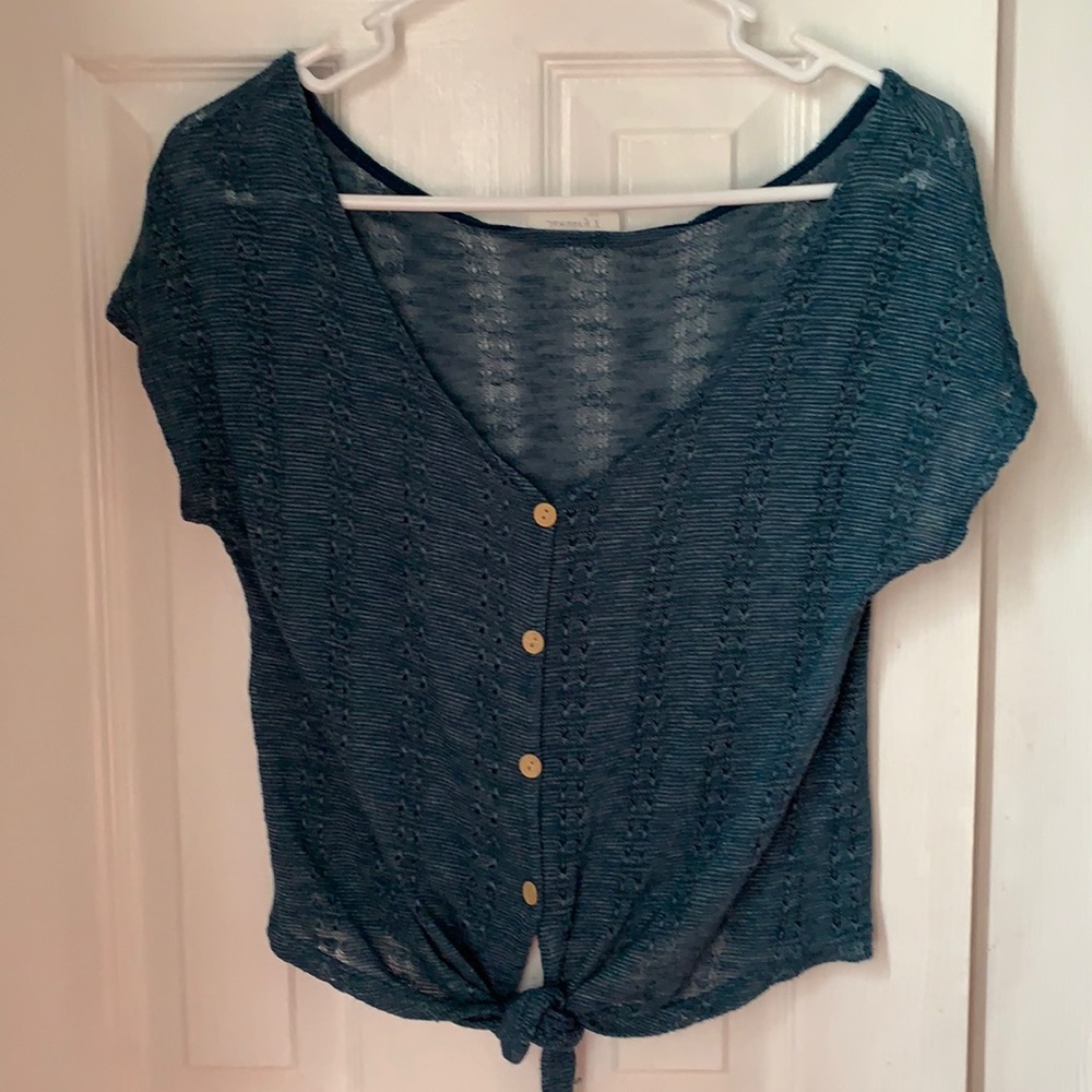 January 7 button down lightweight crop top size small